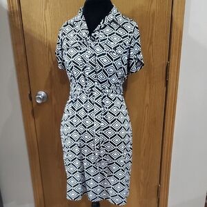 Valerie Bertinelli Black and White Midi Shirt Dress